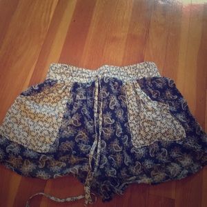 Flowy Shorts - LF